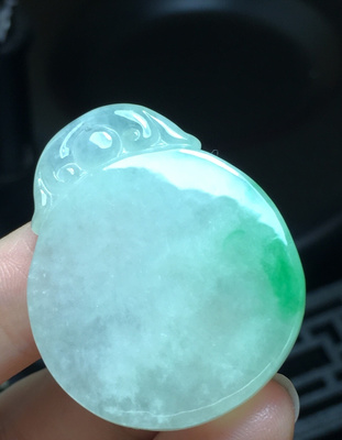 雕刻翡翠的玉石雕刻機價格與實用性分析